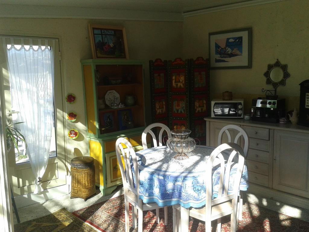 B&B Le Clos Des Cigales Кассі Номер фото